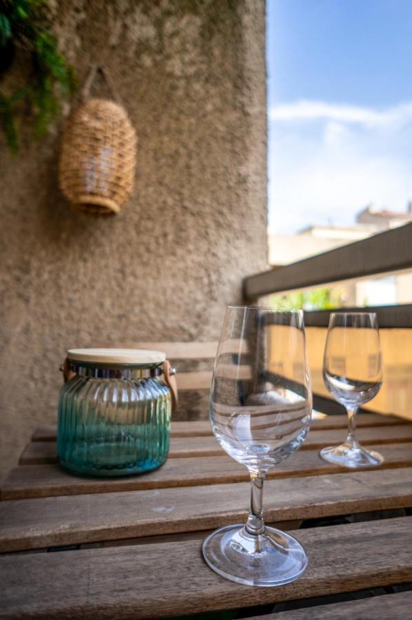 Appartement Terrasse Vieux Port Cour Julien Марсилия Екстериор снимка